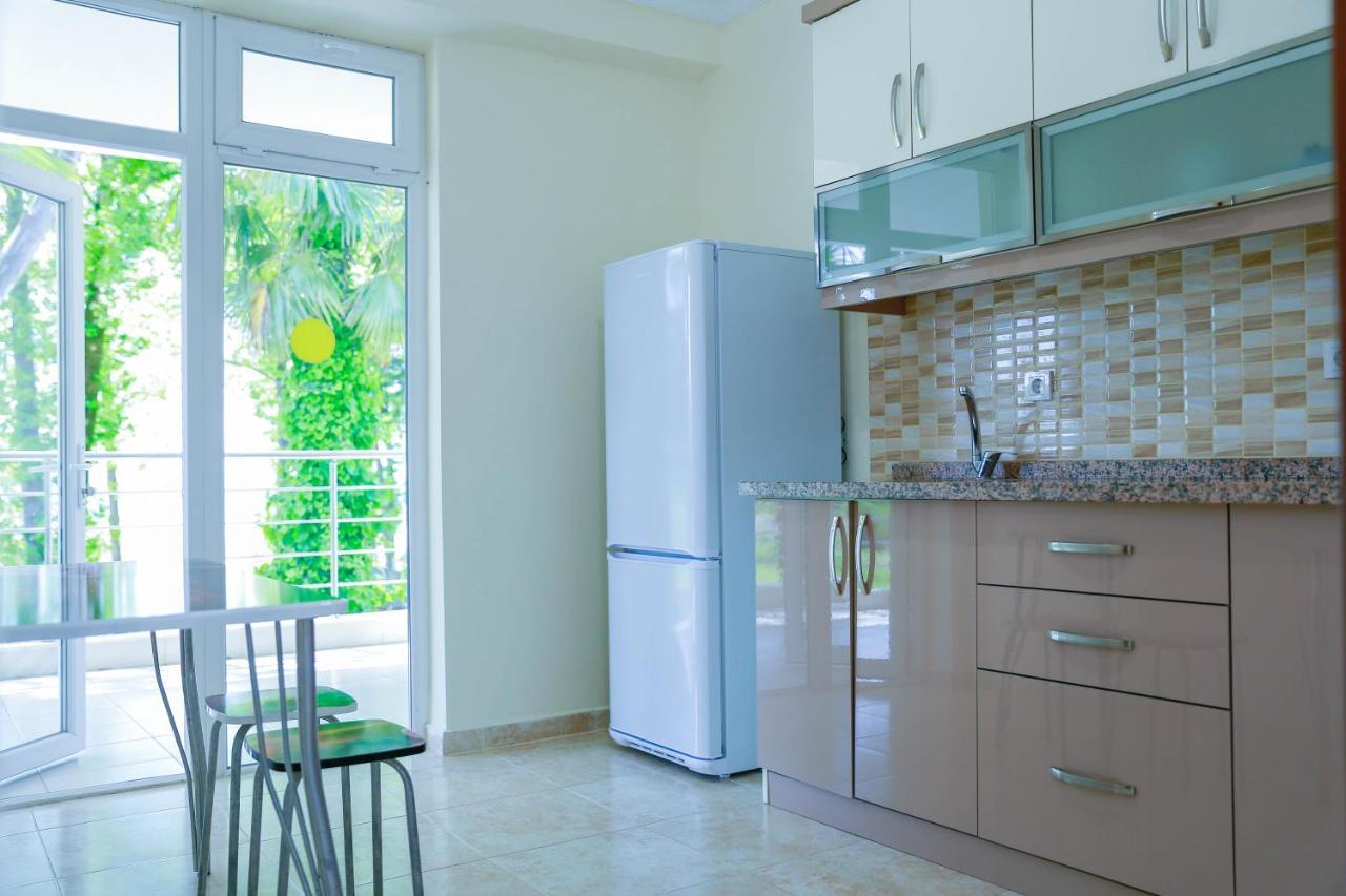 Апартаменты Гостевой Дом Агудзера Nizhniy Gul'ripsh Exterior foto