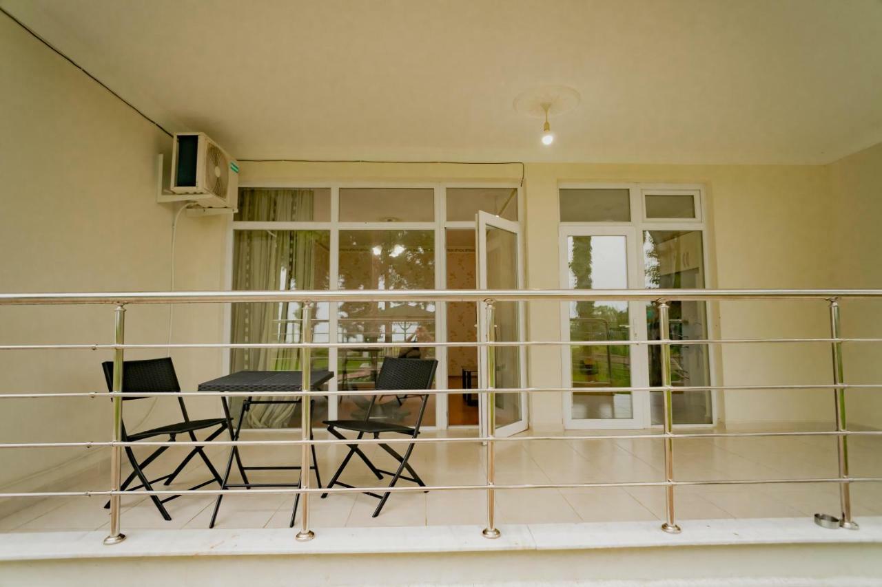 Апартаменты Гостевой Дом Агудзера Nizhniy Gul'ripsh Exterior foto